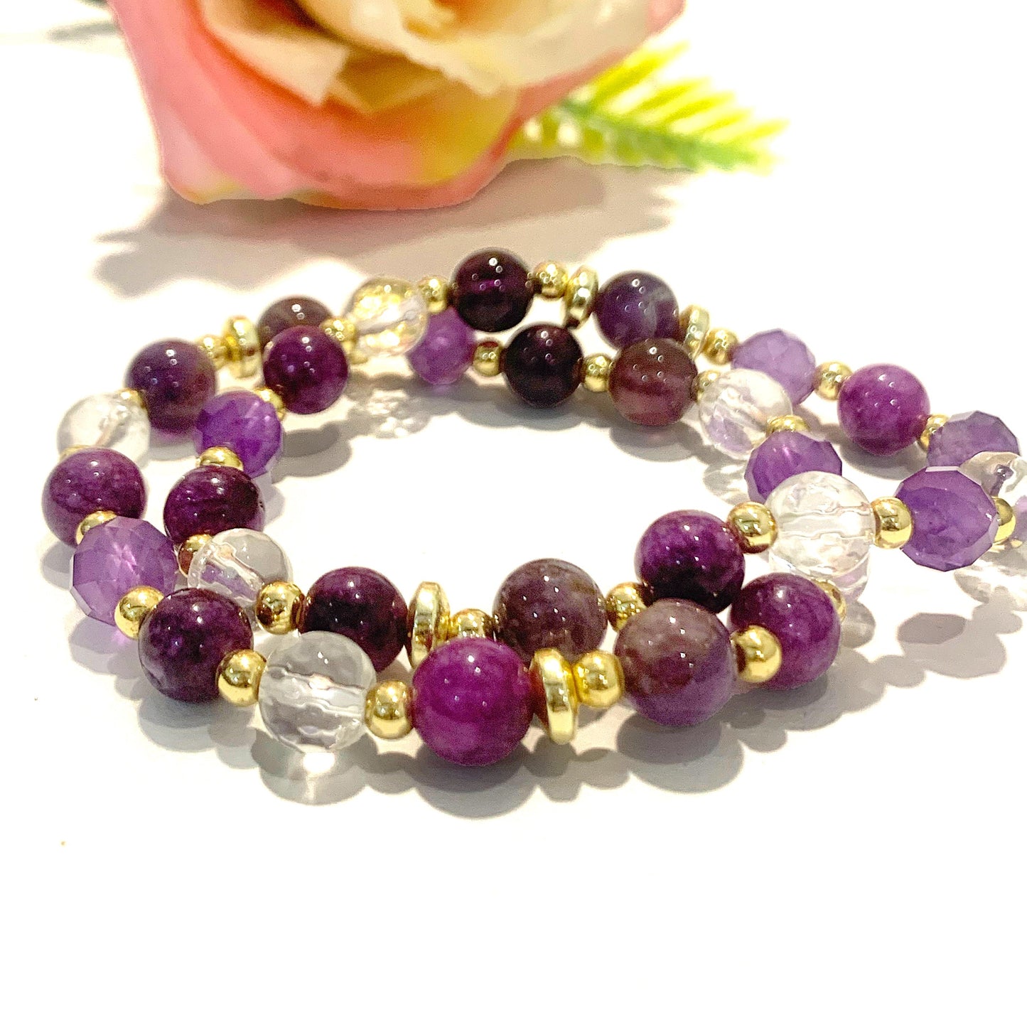 UMA ~ BRACCIALE ELASTICIZZATO IN AMETISTA E CALCEDONIO NATURALE
