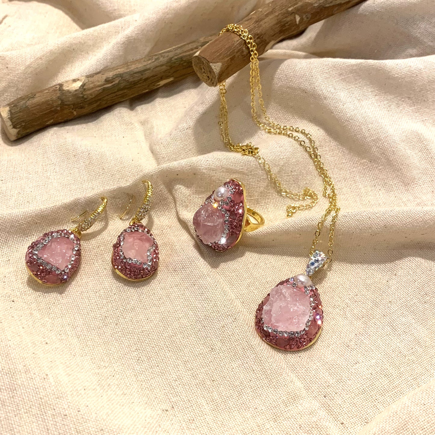 ISANA DRUSA ANELLO ROSE QUARTZ - Anello regolabile QUARZO ROSA NATURALE e metallo ottone galvanizzato e rodiato oro