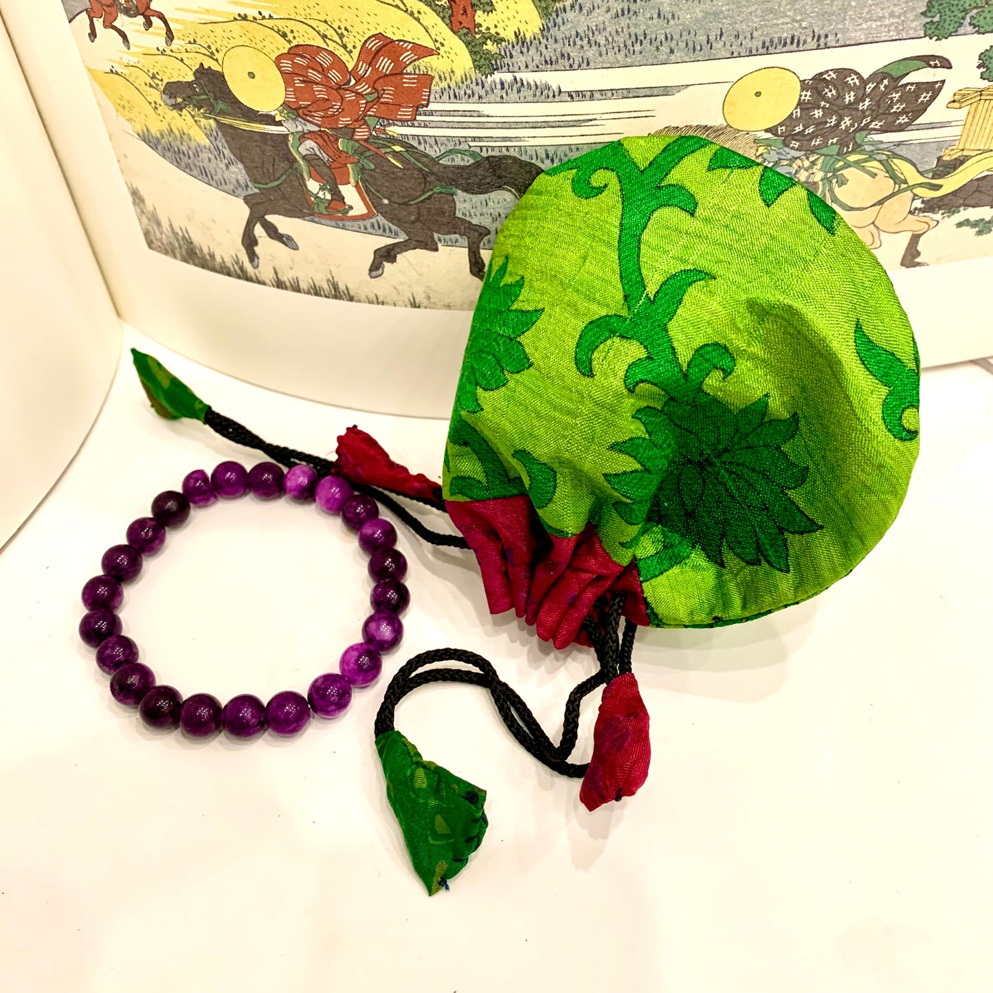 AMISHI ~ BRACCIALE ELASTICIZZATO IN PIETRA DURA NATURALE