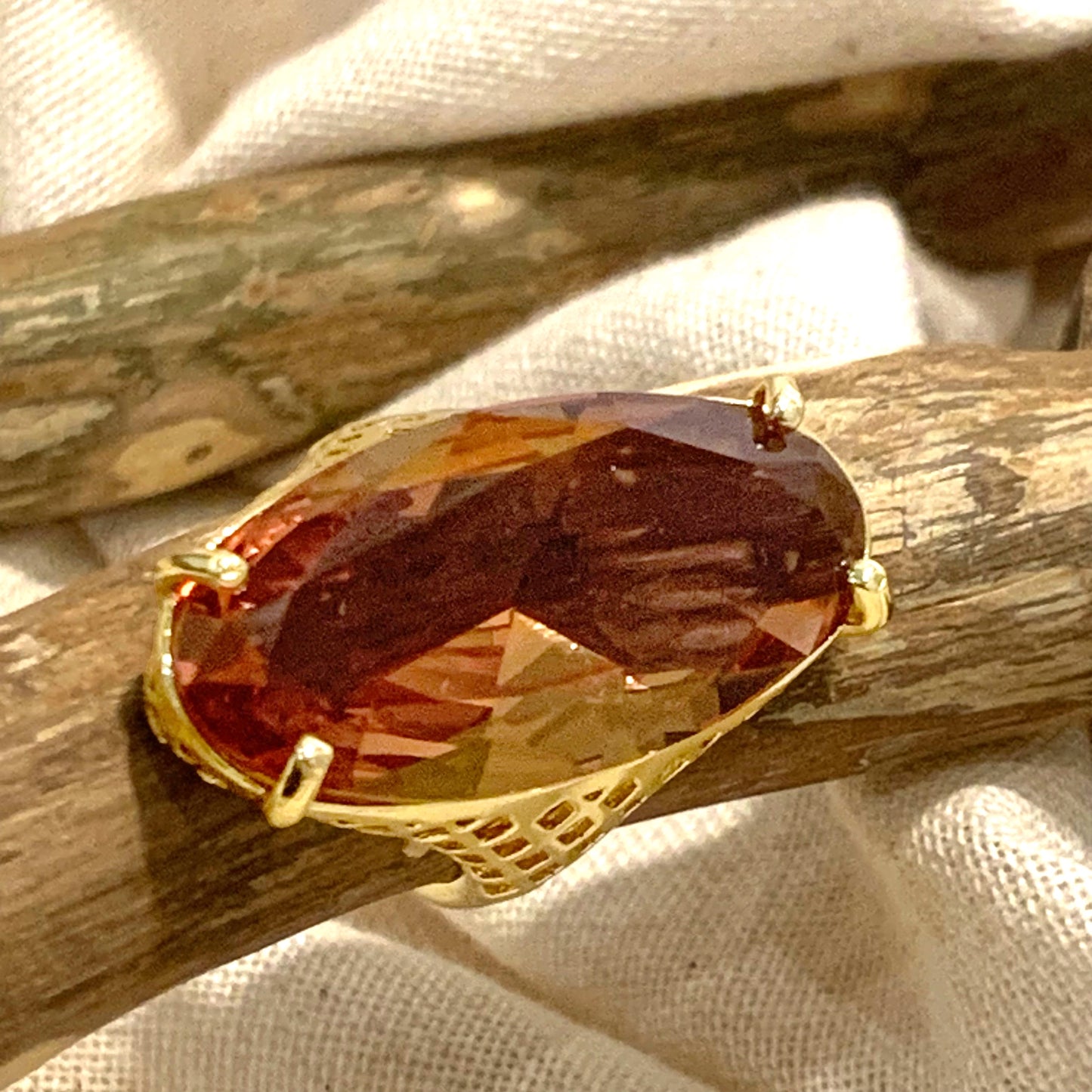 RANI ~ Anello regolabile con Zultanite naturale -