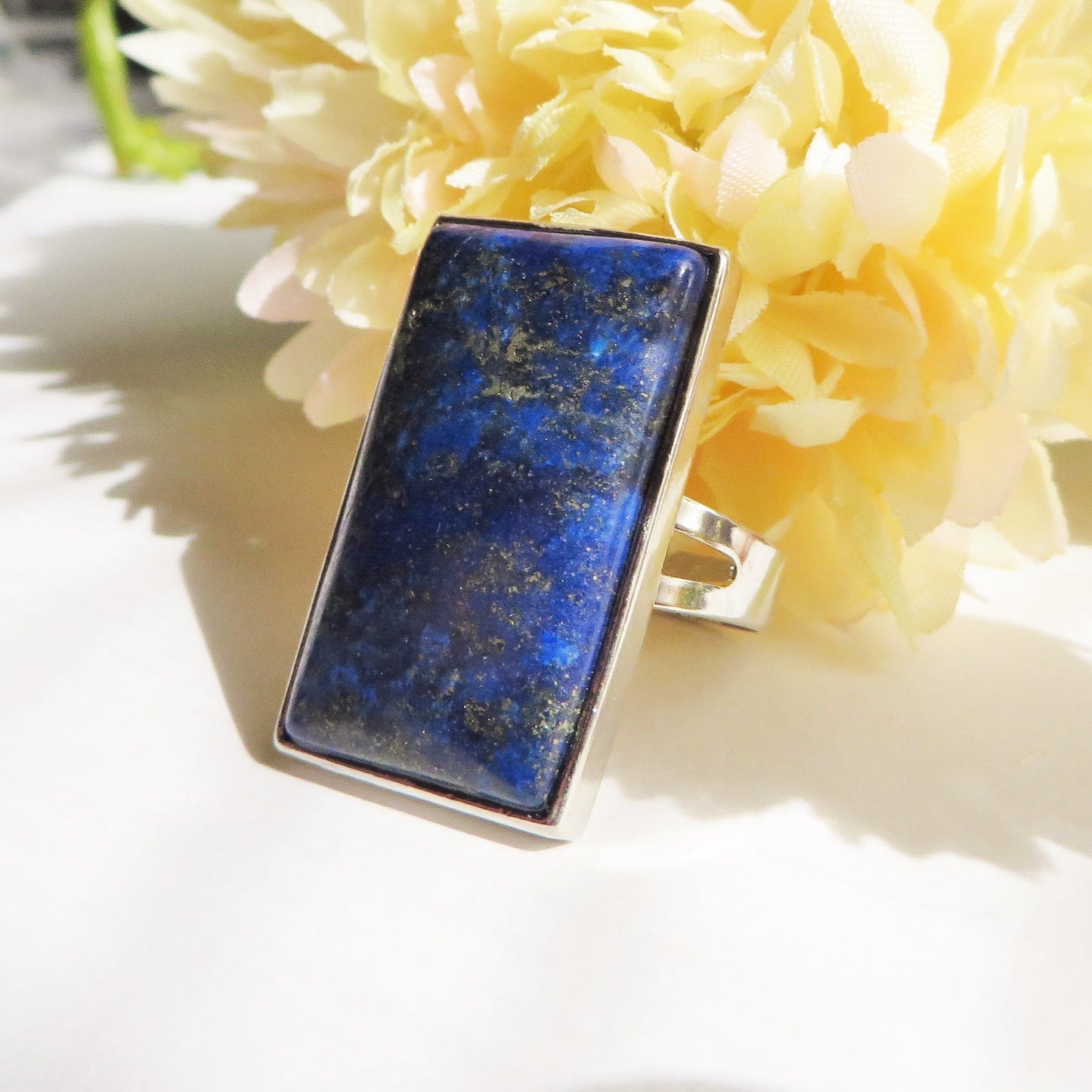 REIKI ~ anello con grande pietra dura naturale rettangolare