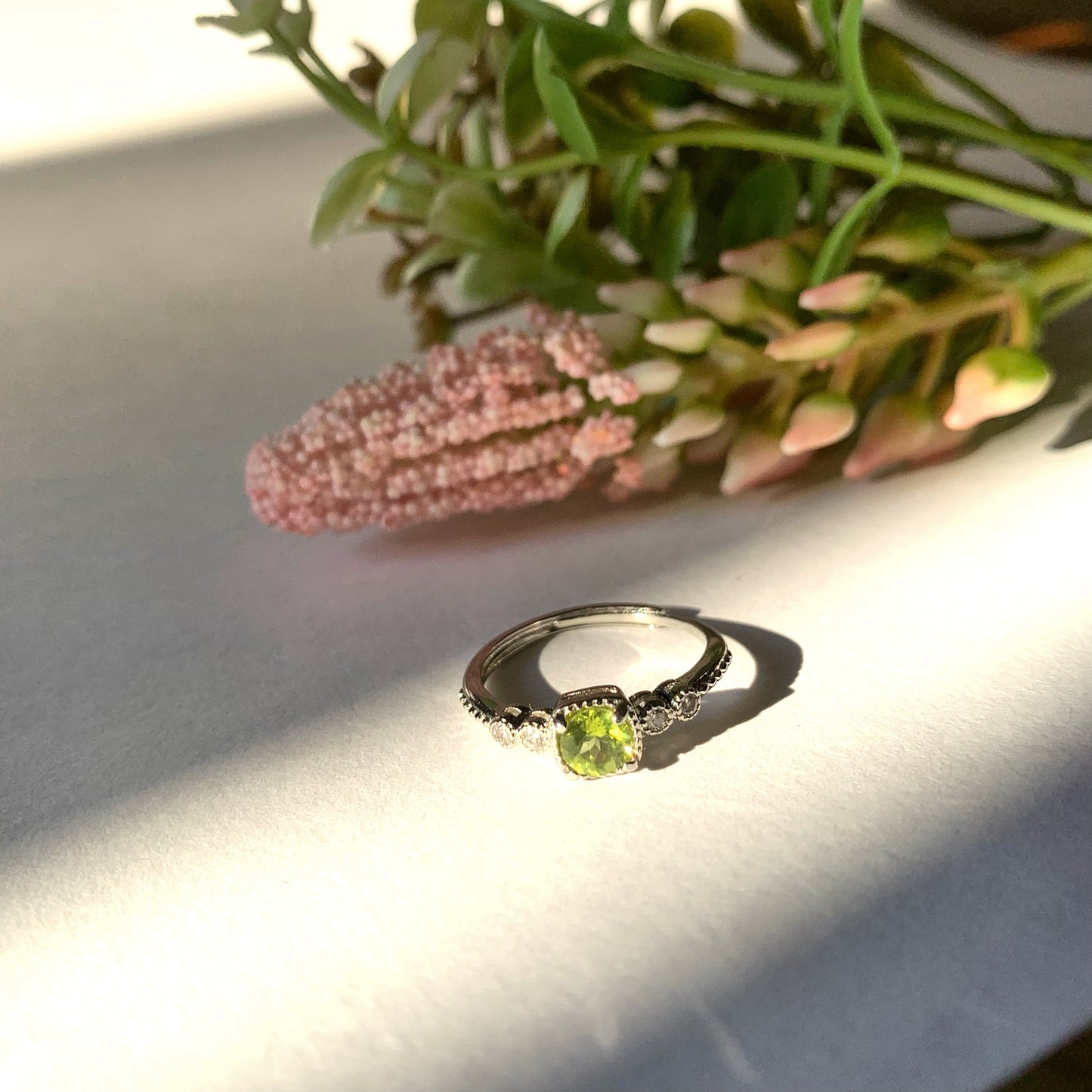 MIDORI ~ Anello regolabile con PERIDOT naturale -