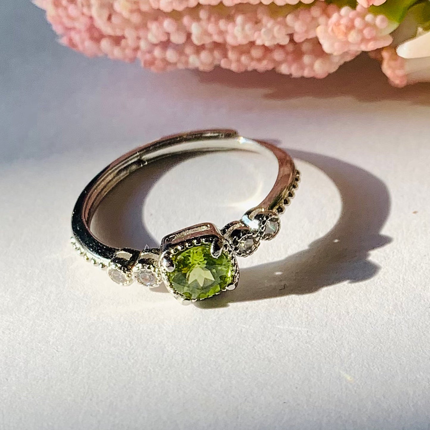 MIDORI ~ Anello regolabile con PERIDOT naturale -