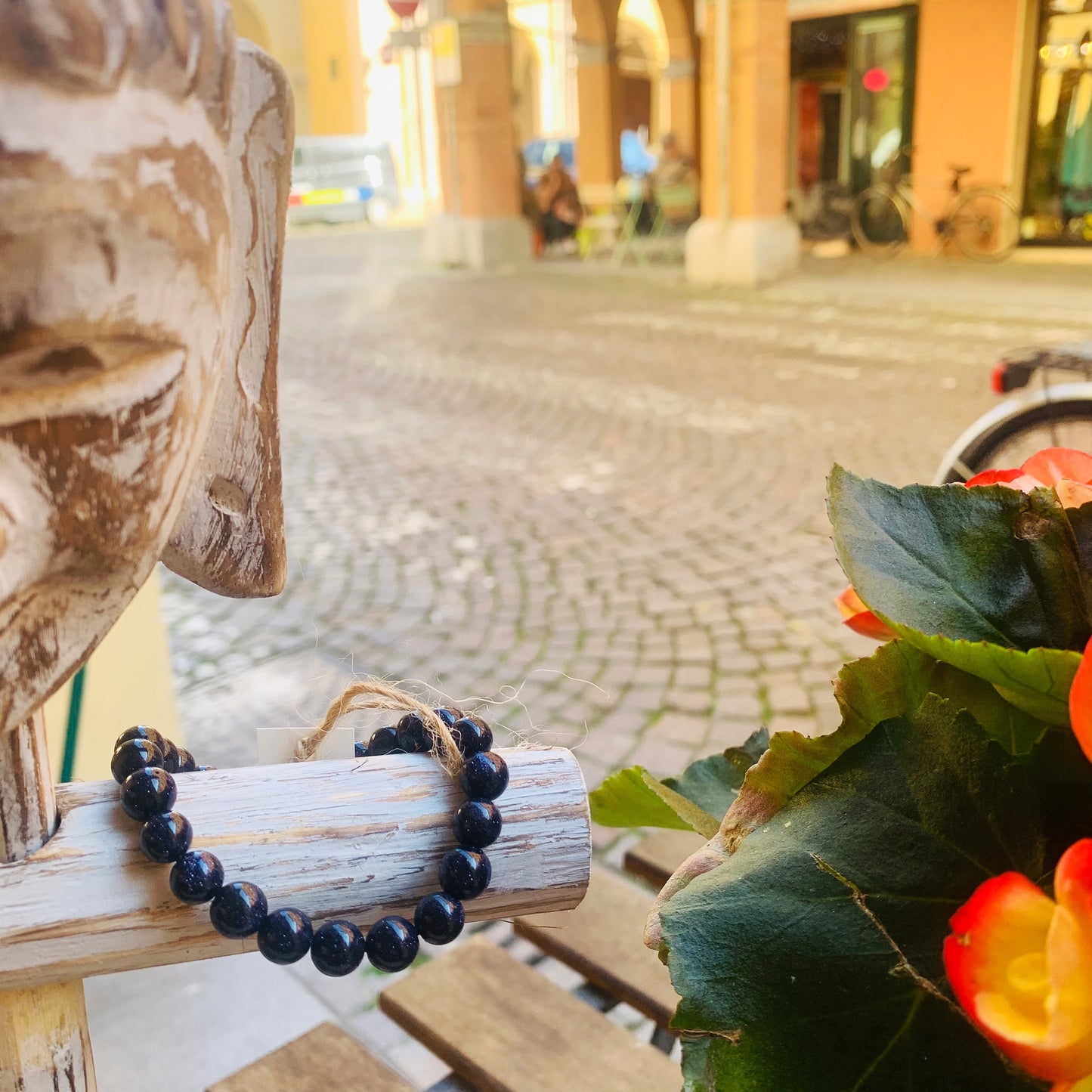 AMISHI ~ BRACCIALE ELASTICIZZATO IN PIETRA DURA NATURALE