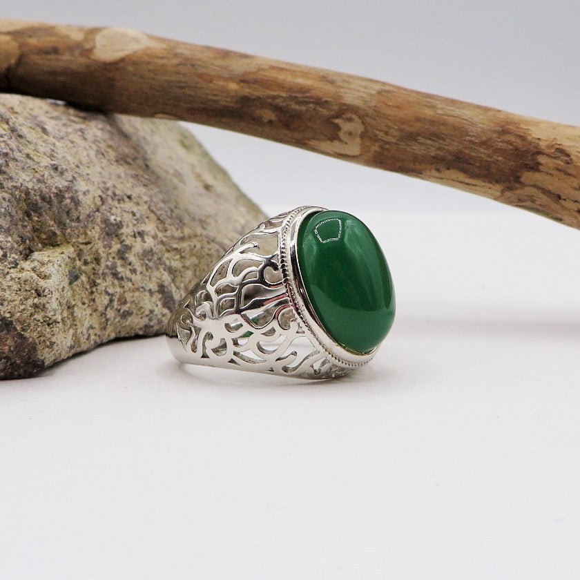 HAGAKURE Giada Bianca ~ Anello sigillo con pietra dura naturale ~ Giada Bianca ~ lavorazione filigrana per l'incastonatura.~