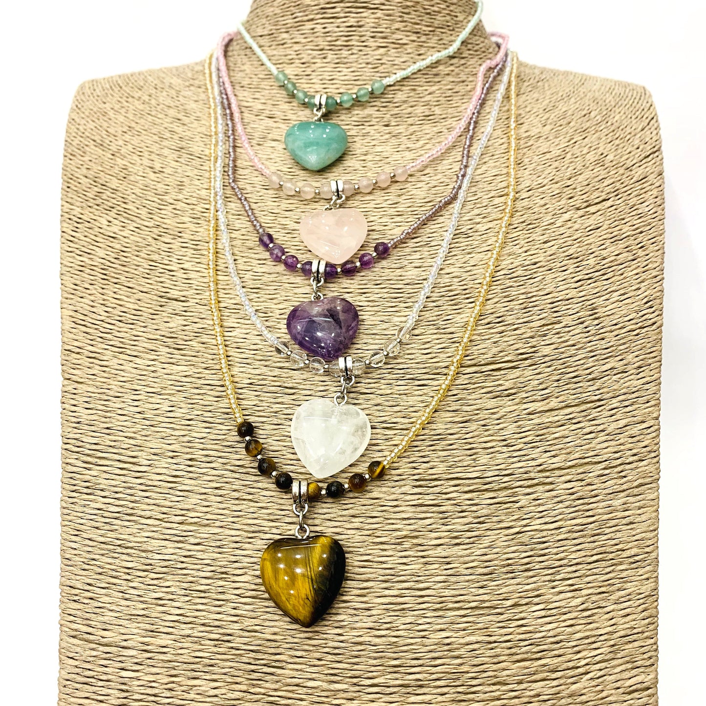 AMORE ~ Collana con cuore pendente in pietra dura naturale ~ cristallo e acciaio 316L ~