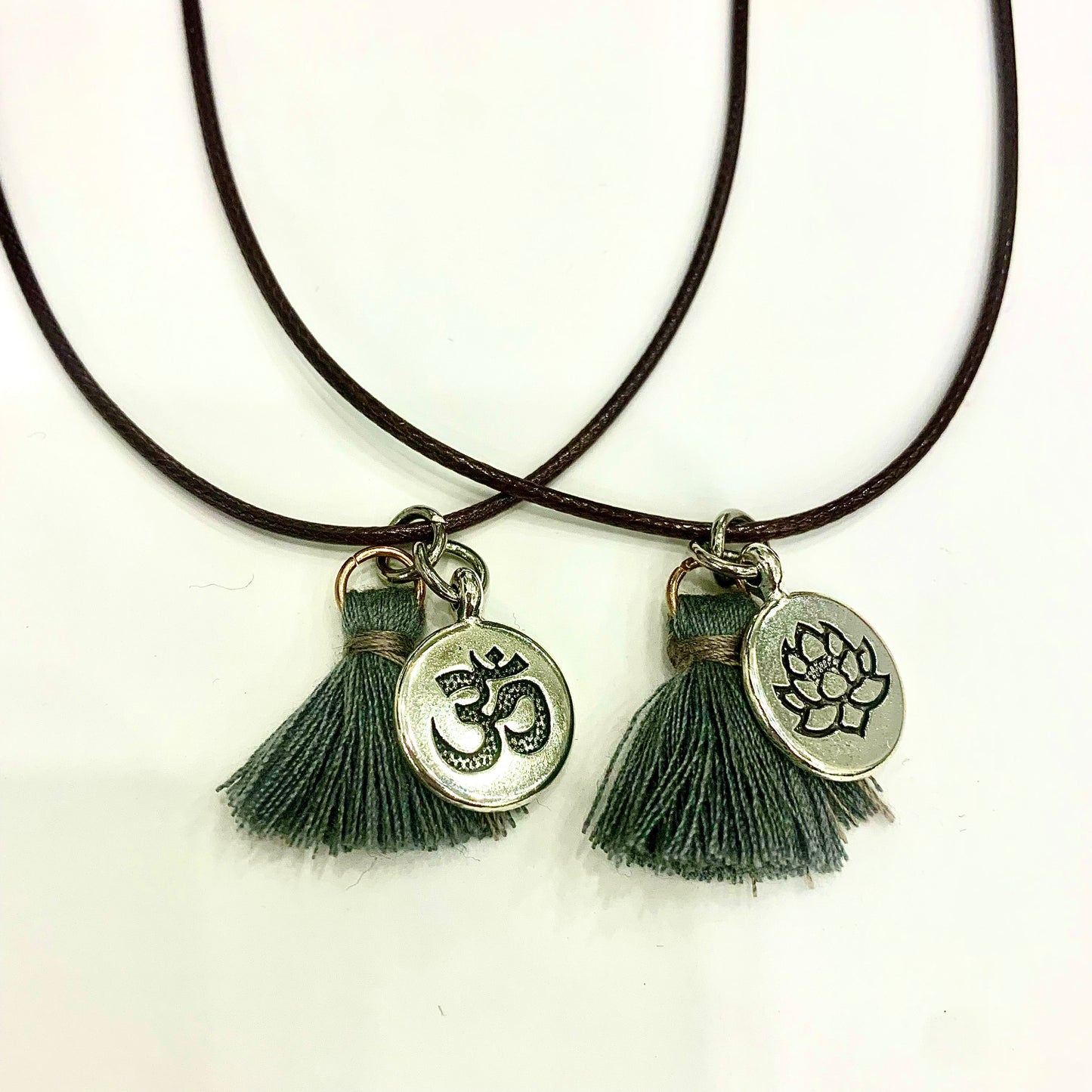 Bushido in Kanji~Pendenti su cordino cerato con nappina