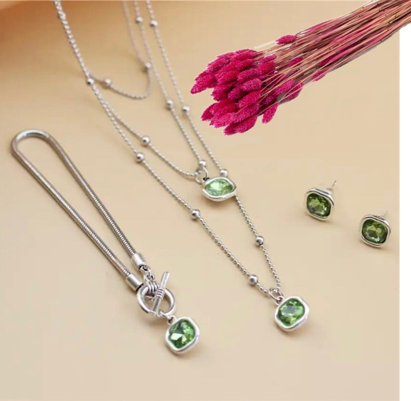 BALANCE bracciale con charms cristalli irregolari