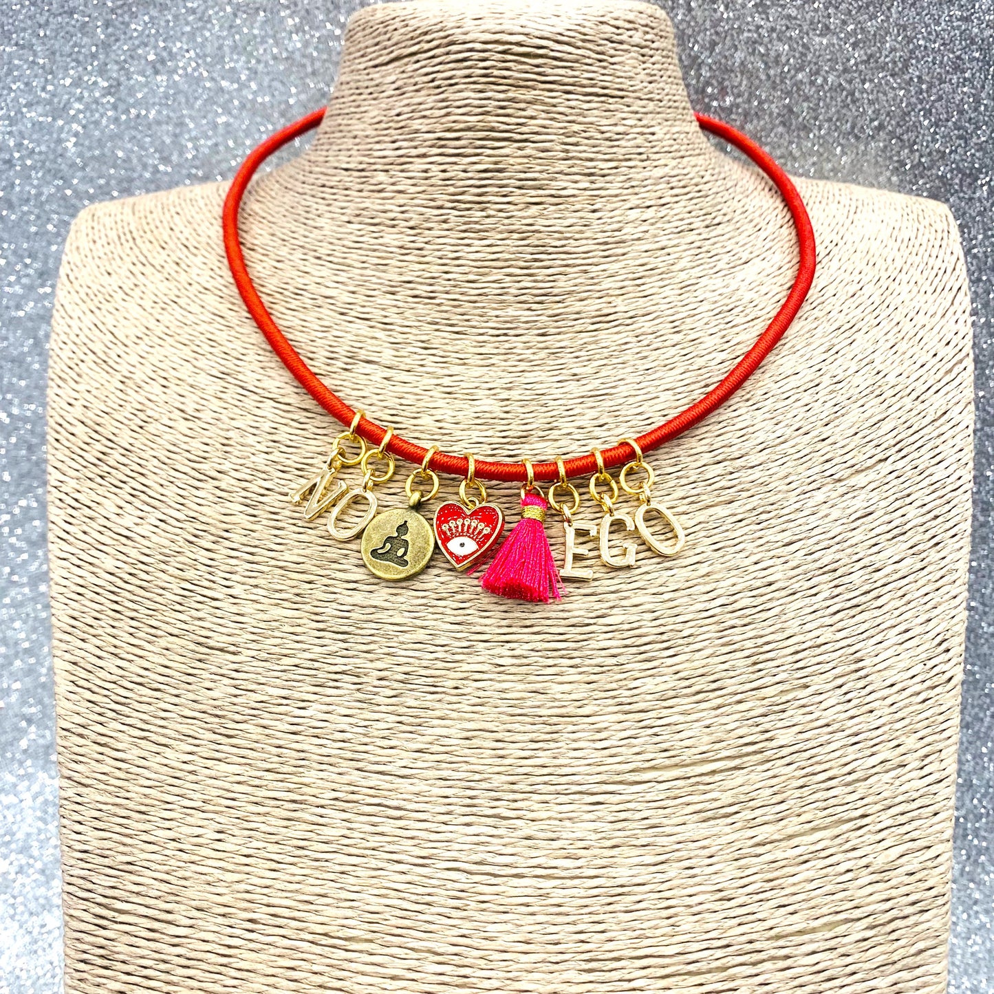 NO EGO ~Pendenti su cordino rosso originale tibetano con nappina