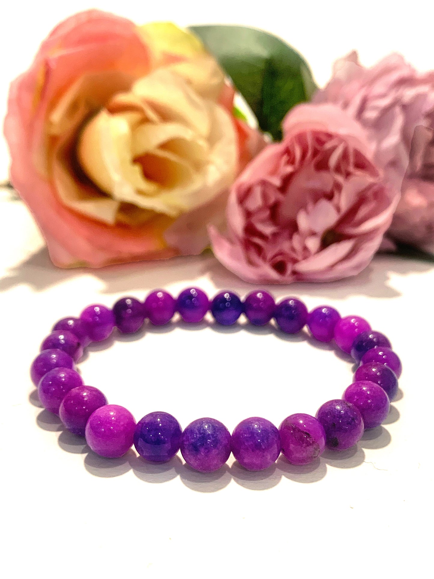 AMISHI ~ BRACCIALE ELASTICIZZATO IN PIETRA DURA NATURALE