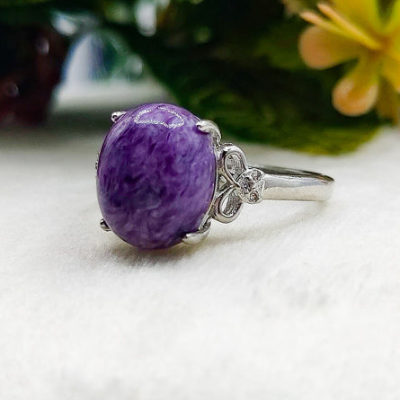CHAIYA ~ Anello regolabile in Charoite naturale
