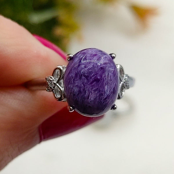 CHAIYA ~ Anello regolabile in Charoite naturale