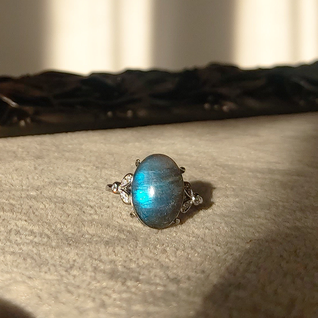 NYMA XL ~ Anello regolabile in Labradorite naturale