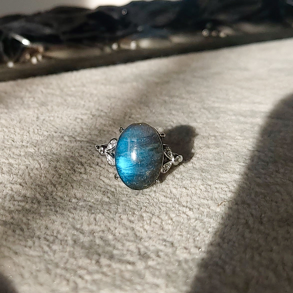 NYMA XL ~ Anello regolabile in Labradorite naturale
