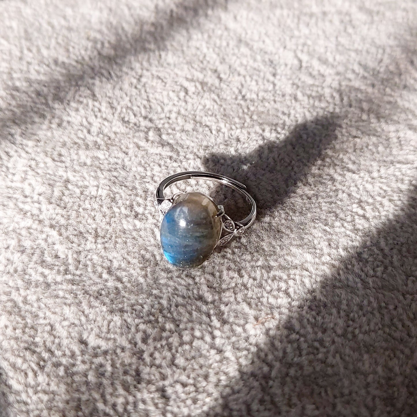 NYMA XL ~ Anello regolabile in Labradorite naturale
