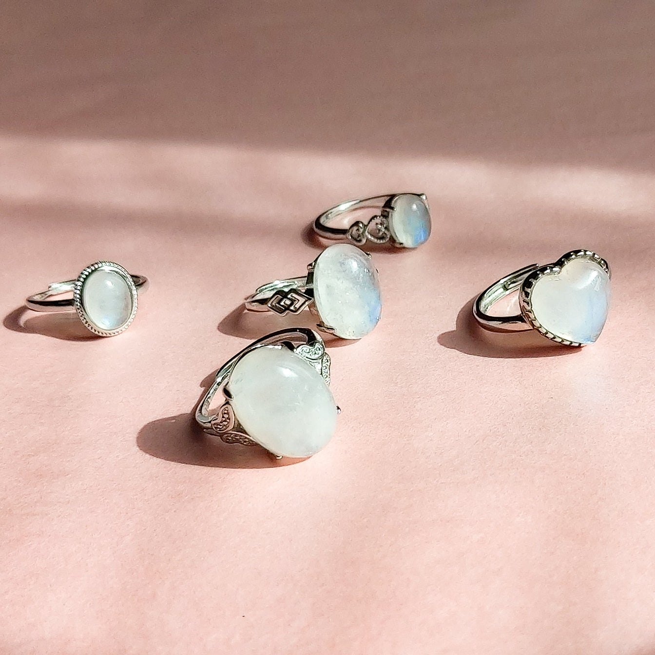 DEVA HEART Argento 925 ~ Anello regolabile in Pietra di Luna a cuore  - Moonstone naturale