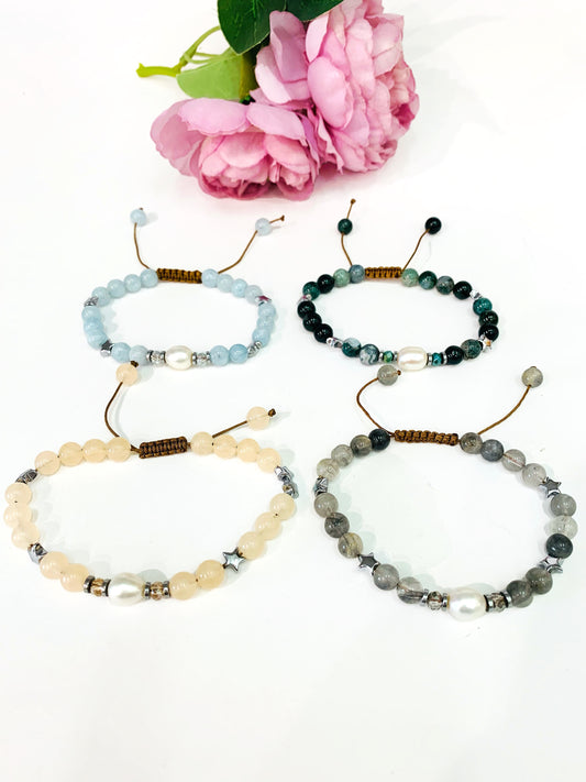 SHINE' ~ BRACCIALE IN PIETRE DURE NATURALI e perla di fiume  ~ con accessori in acciaio 316 L