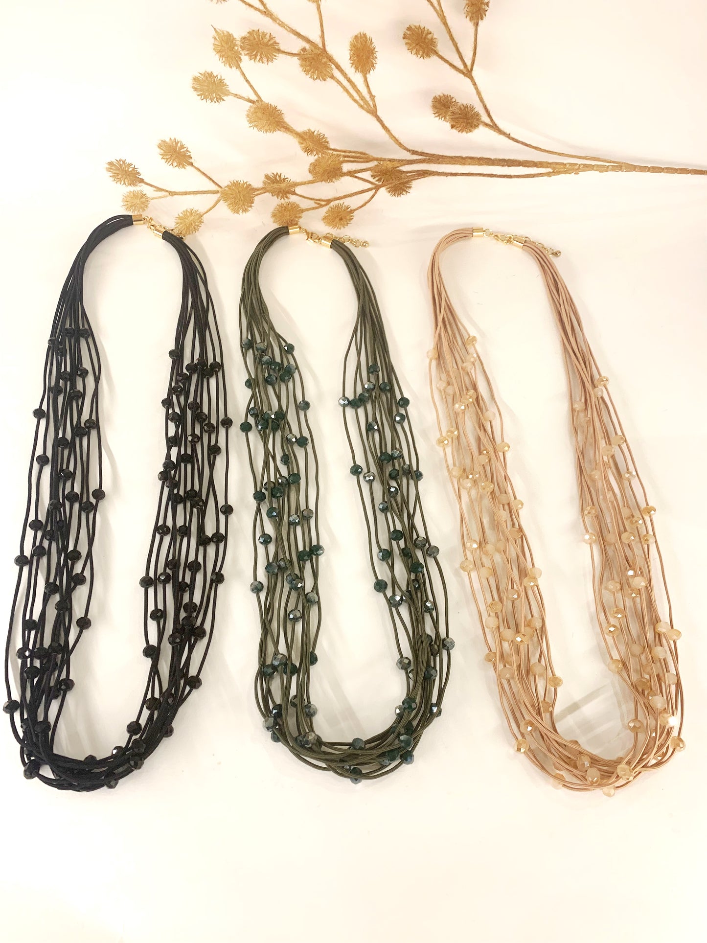 CHEYENNE ~ Collana lunga a 11 giri in cotone e cristalli naturali