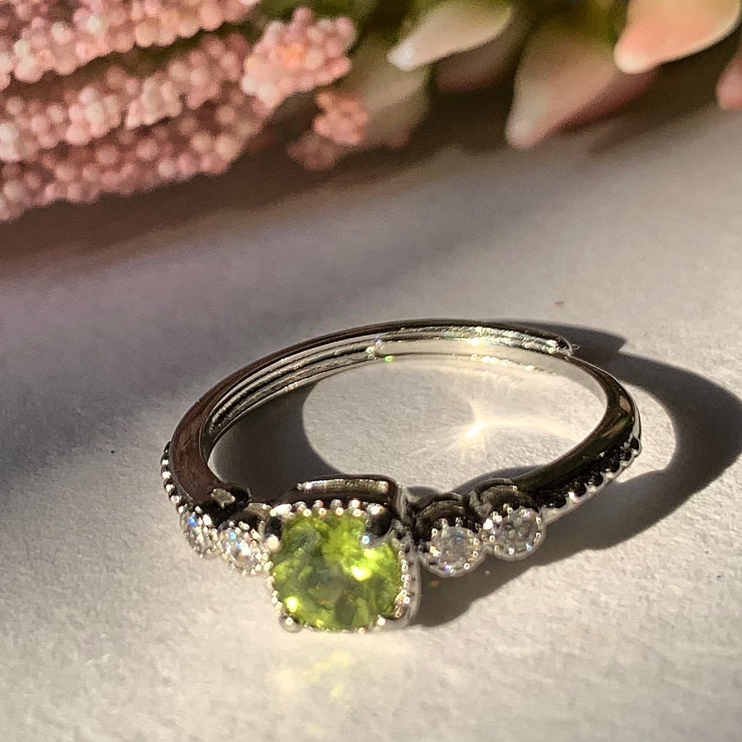 MIDORI  ~ Anello regolabile con PERIDOT  naturale -