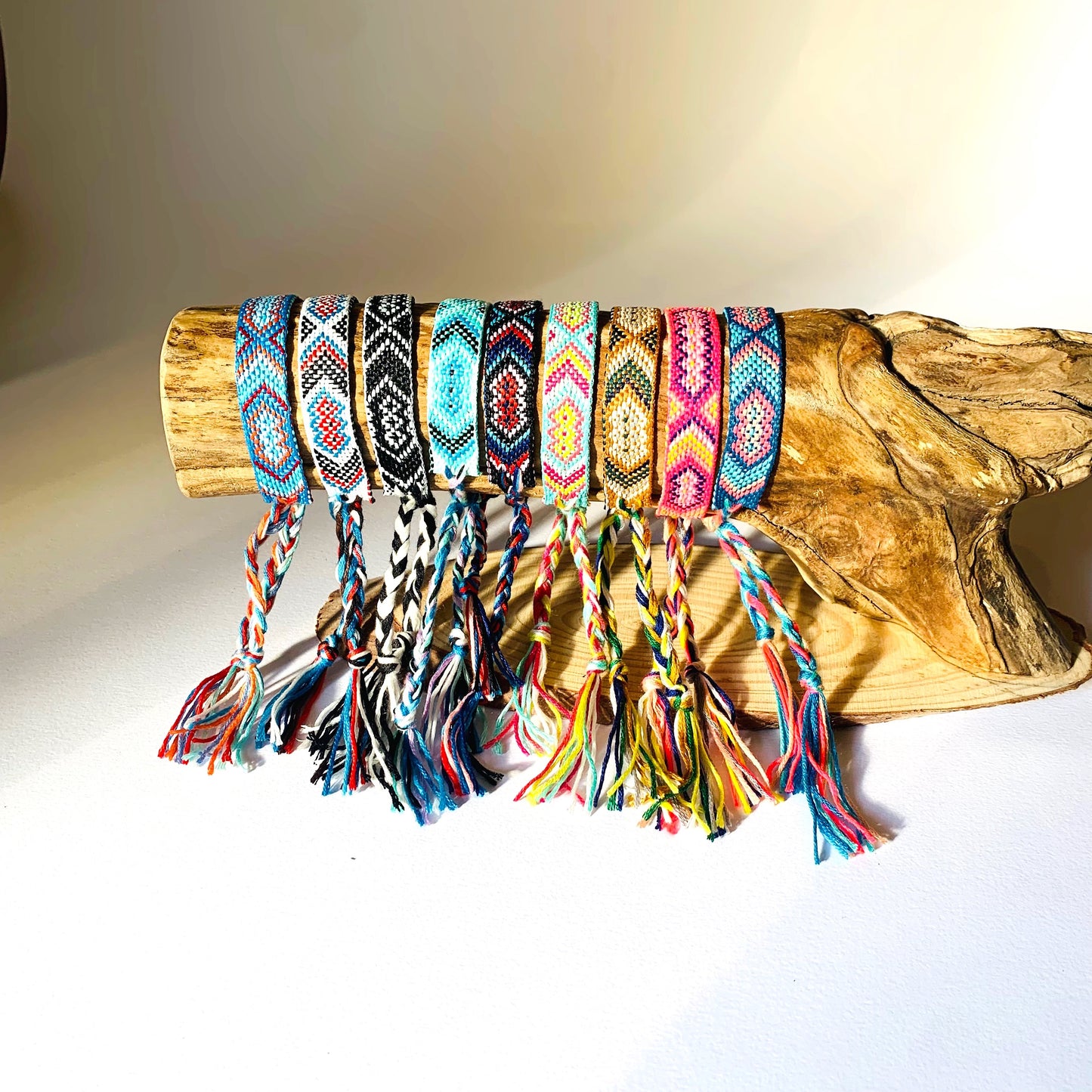 FRIENDS~ Bracciale IN COTONE MACRAME'  ~