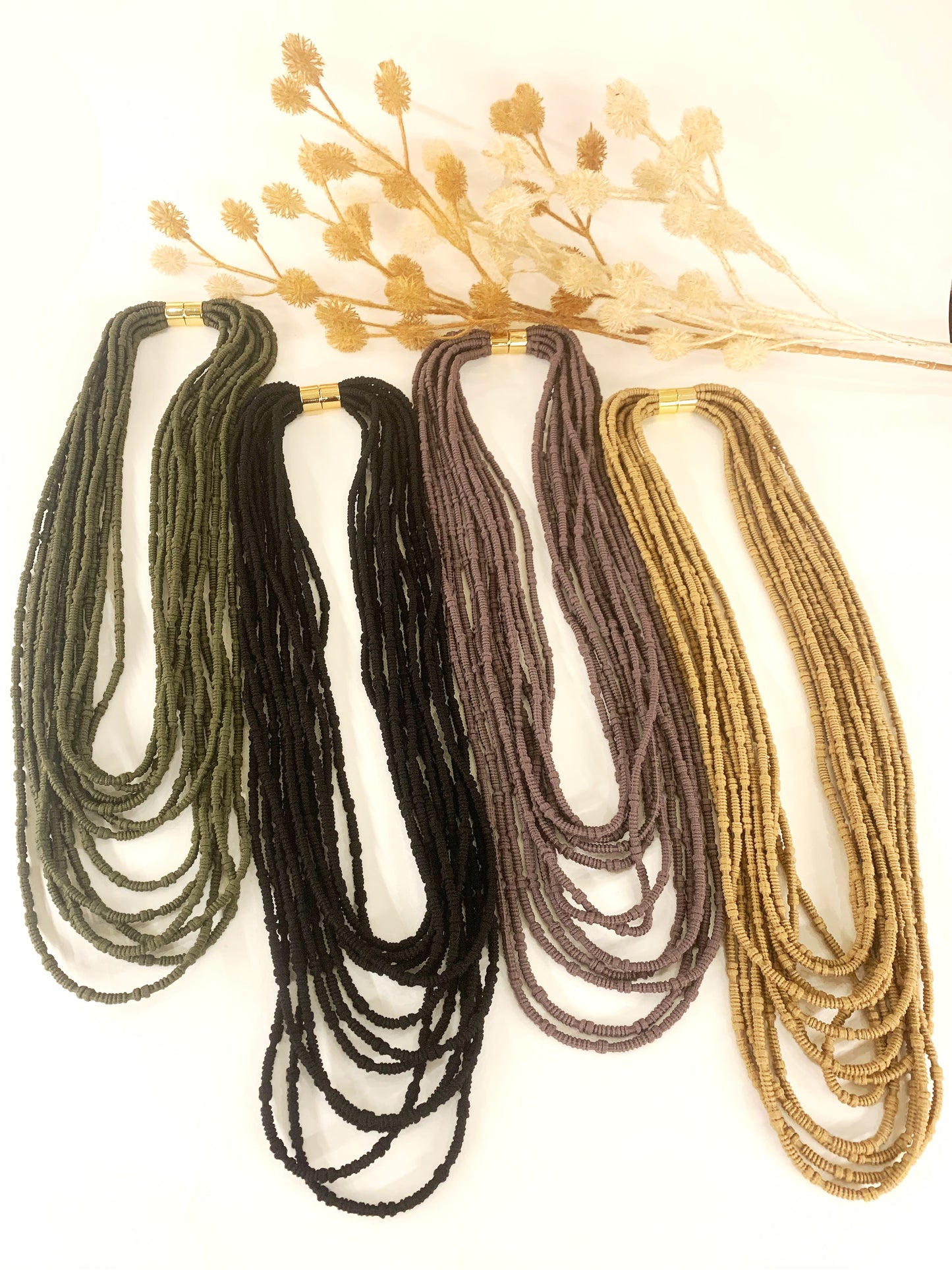 TEENAY ~ Collana lunga a 1O giri in cotone a nodini