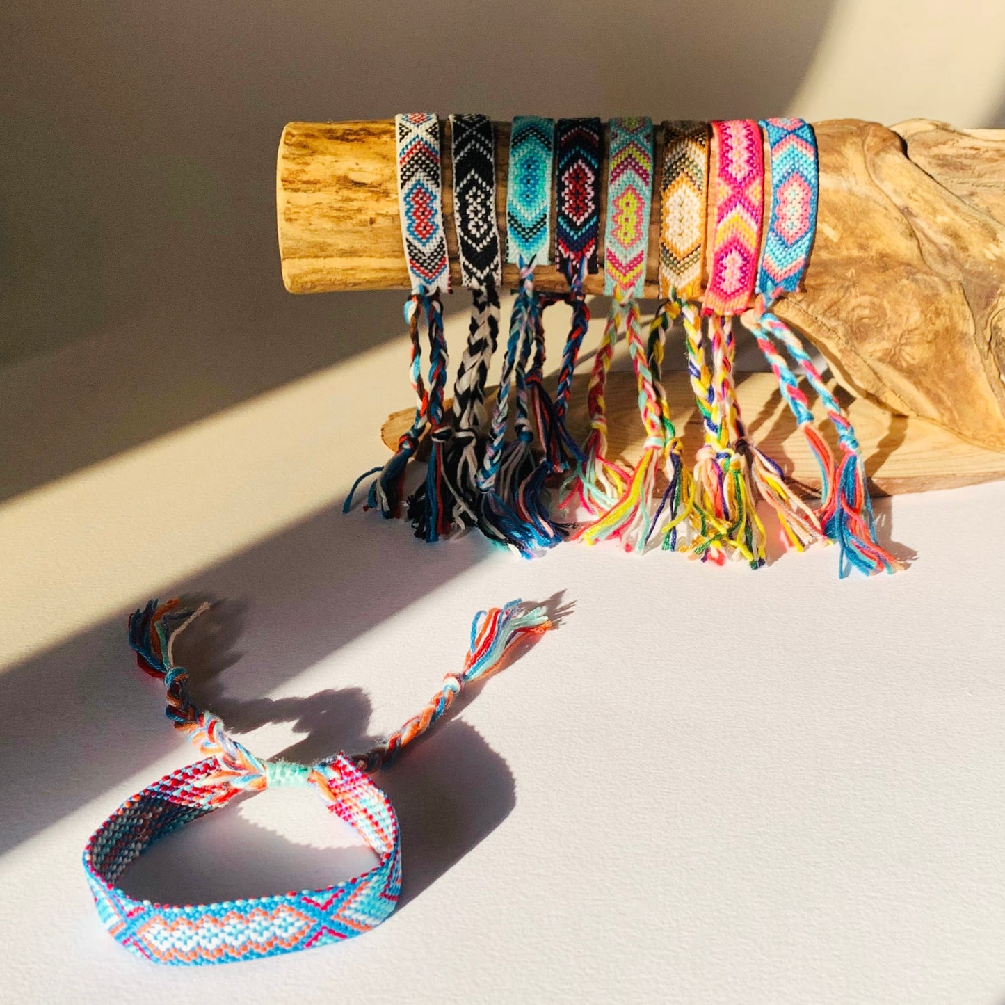 FRIENDS~ Bracciale IN COTONE MACRAME'  ~