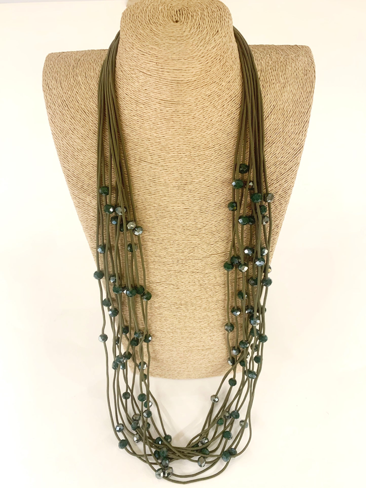 CHEYENNE ~ Collana lunga a 11 giri in cotone e cristalli naturali