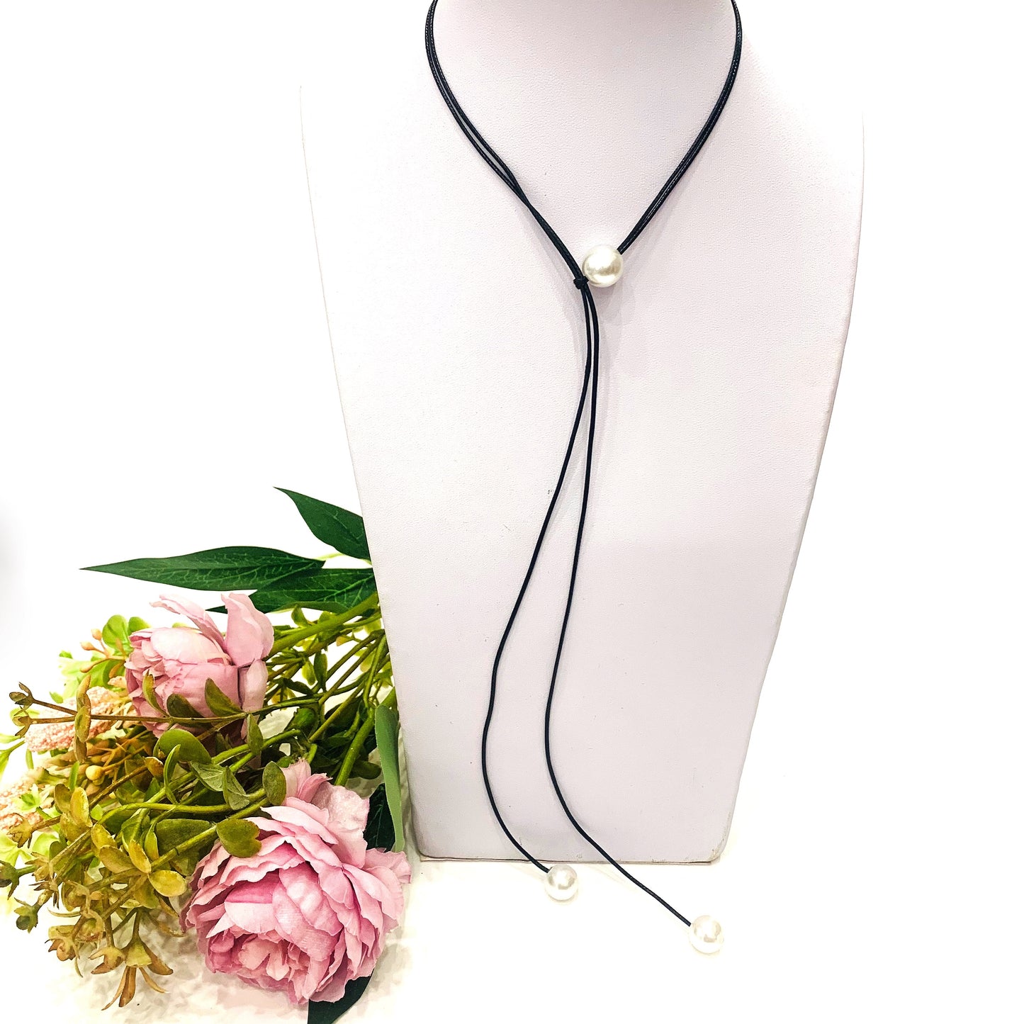 INDIAN SUMMER DREAMS PEARLS~ collana ciondolo in cuoietto nero e perle