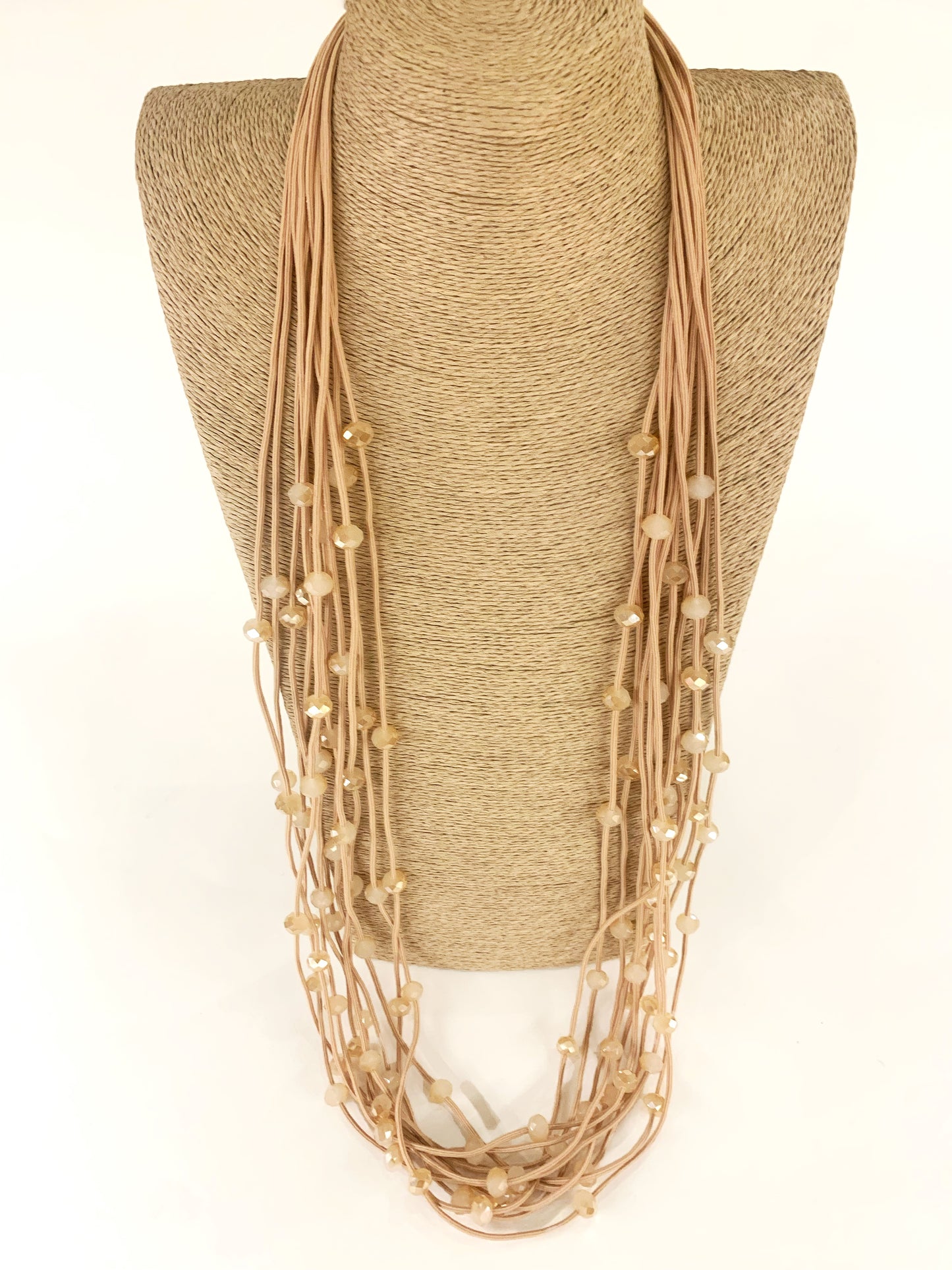 CHEYENNE ~ Collana lunga a 11 giri in cotone e cristalli naturali