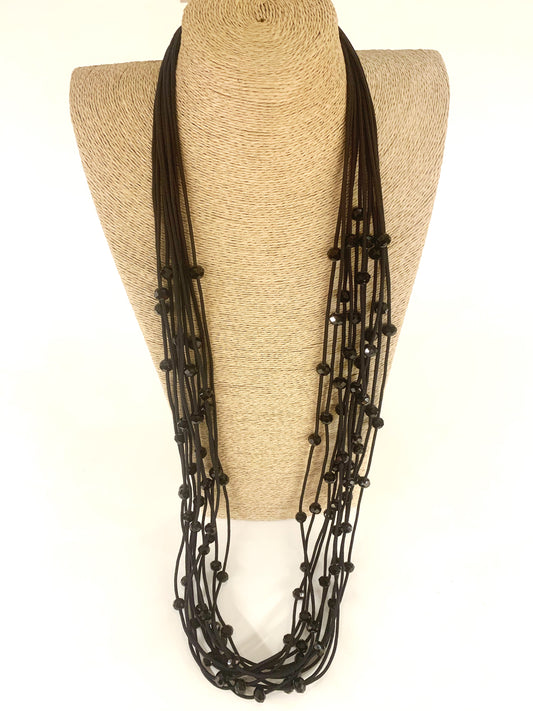 CHEYENNE ~ Collana lunga a 11 giri in cotone e cristalli naturali