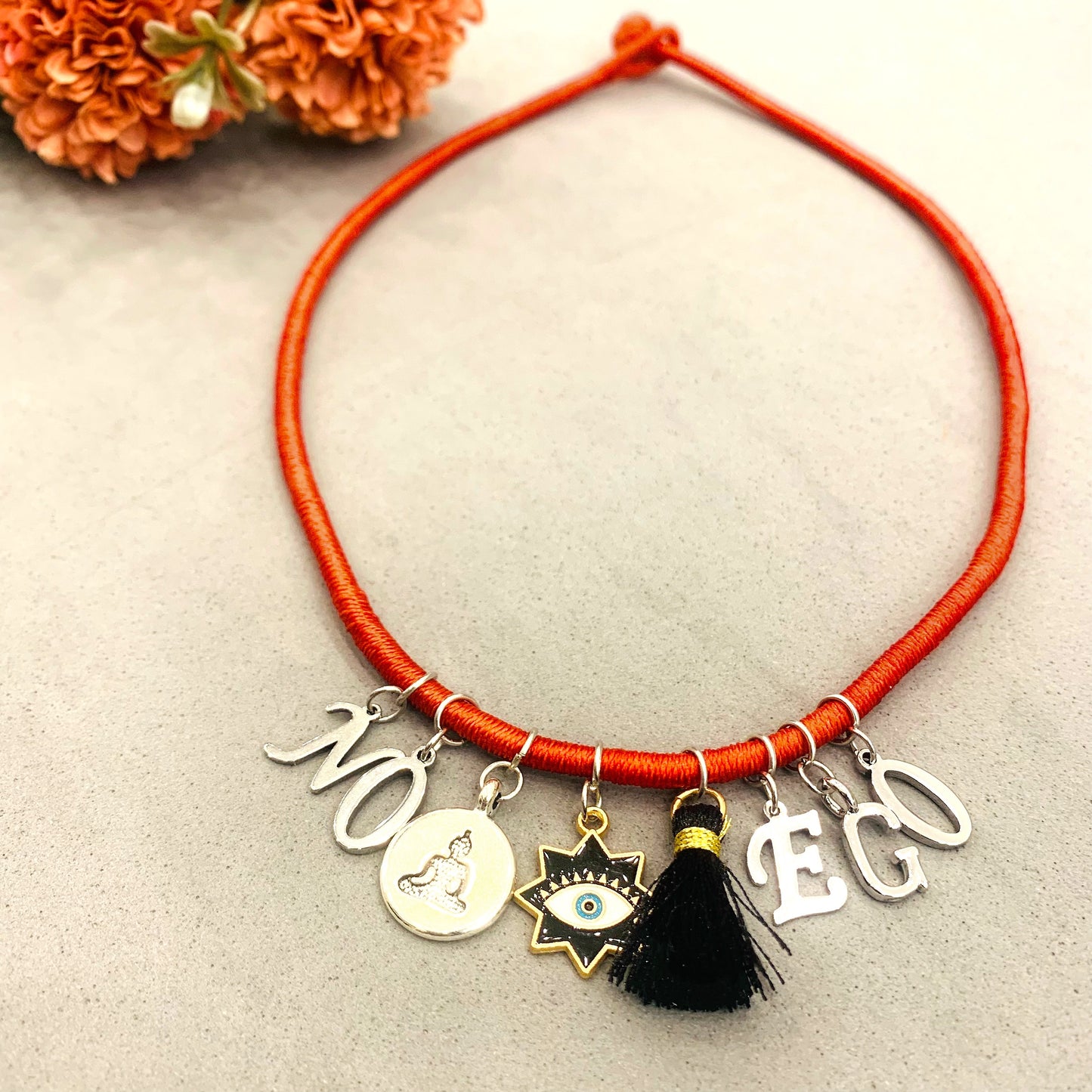 NO EGO ~Pendenti su cordino rosso originale tibetano con nappina