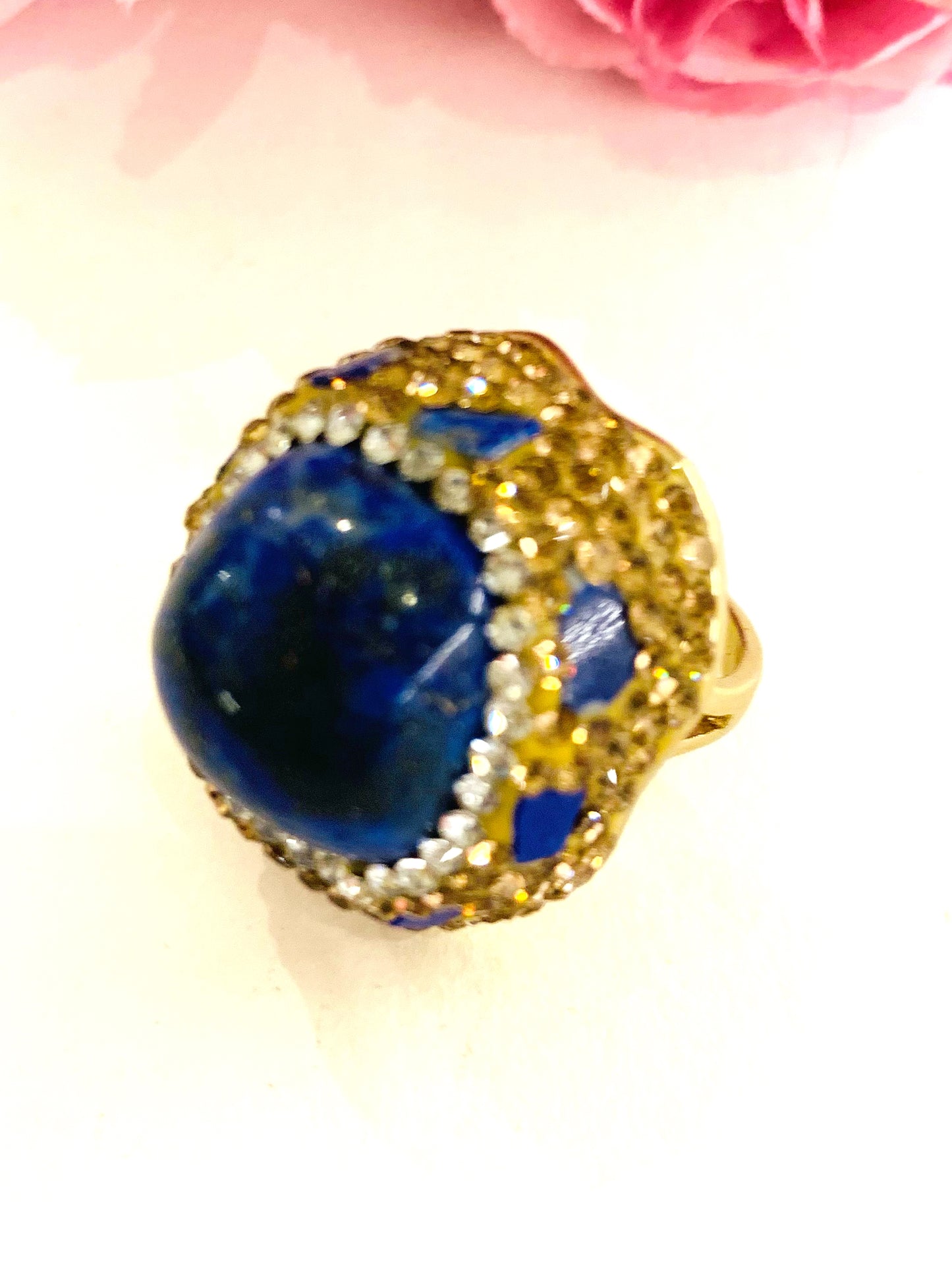 ISANA  ~ ANELLO IN PIETRA DURA NATURALE e metallo ottone galvanizzato e rodiato oro