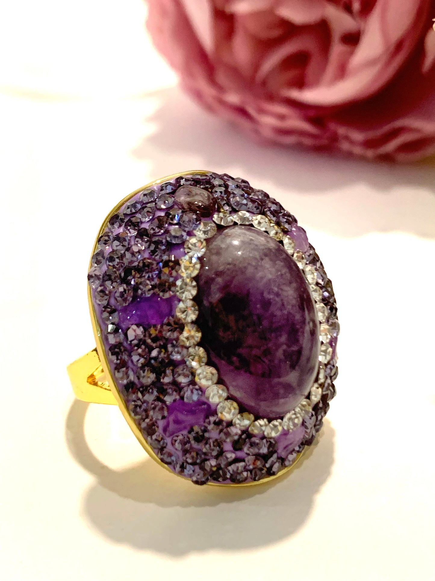 ISANA  ~ ANELLO IN PIETRA DURA NATURALE e metallo ottone galvanizzato e rodiato oro