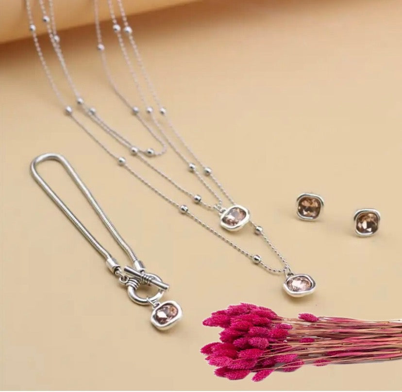 BALANCE bracciale con charms cristalli irregolari