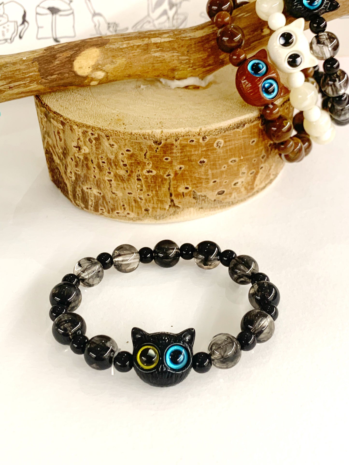 KITTEN  Rainbow ~ bracciale con gattino e perle in resina, elasticizzato