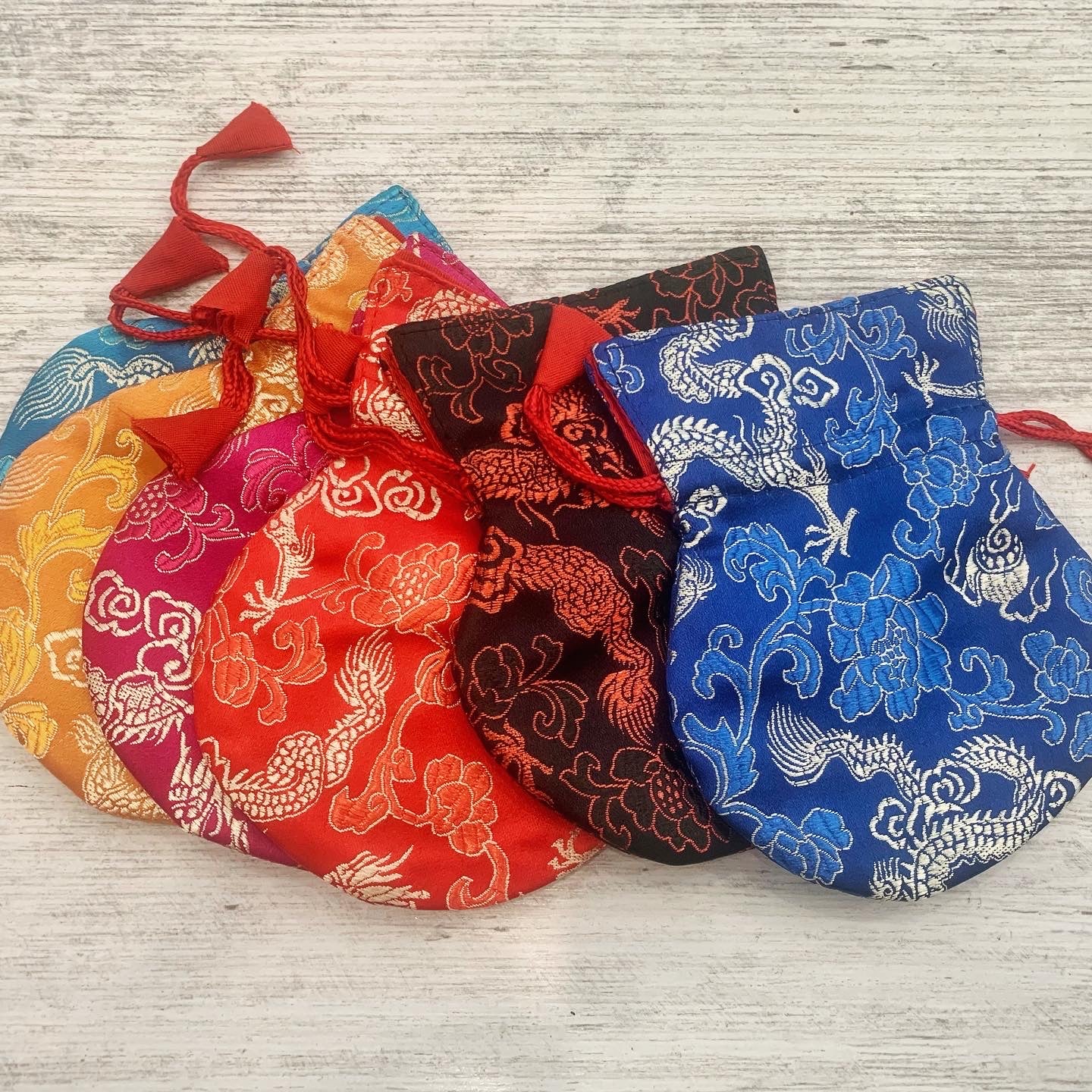 LHAMO ~ JAPAMALA 108 grani in AGATA FUOCO, AGATA VIOLA E AGATA STRIATA MULTICOLOR, AGATA LAPISLAZZULI