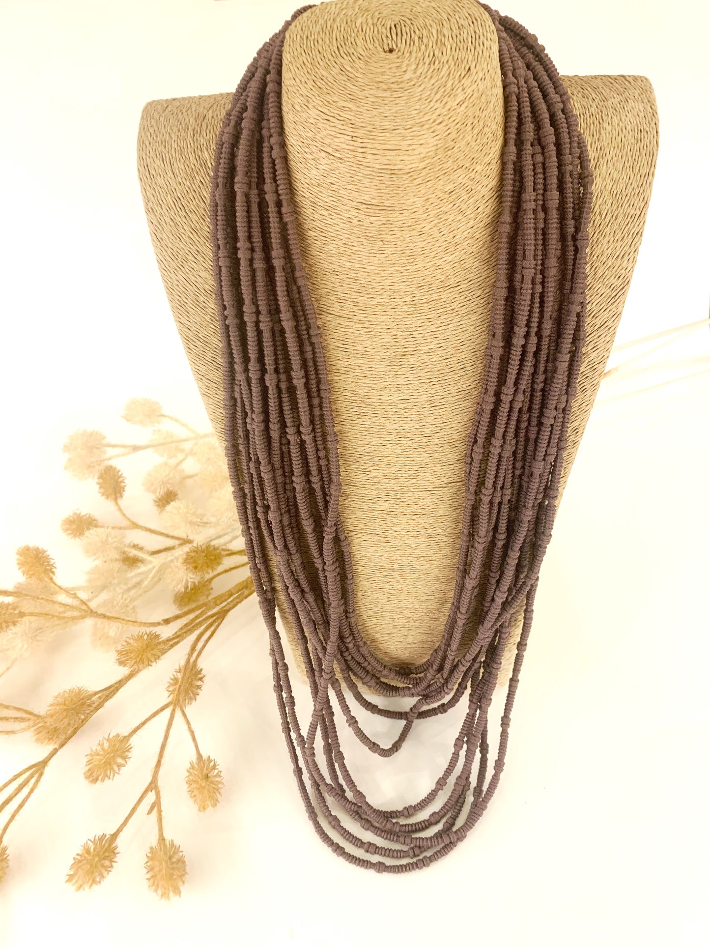 TEENAY ~ Collana lunga a 1O giri in cotone a nodini