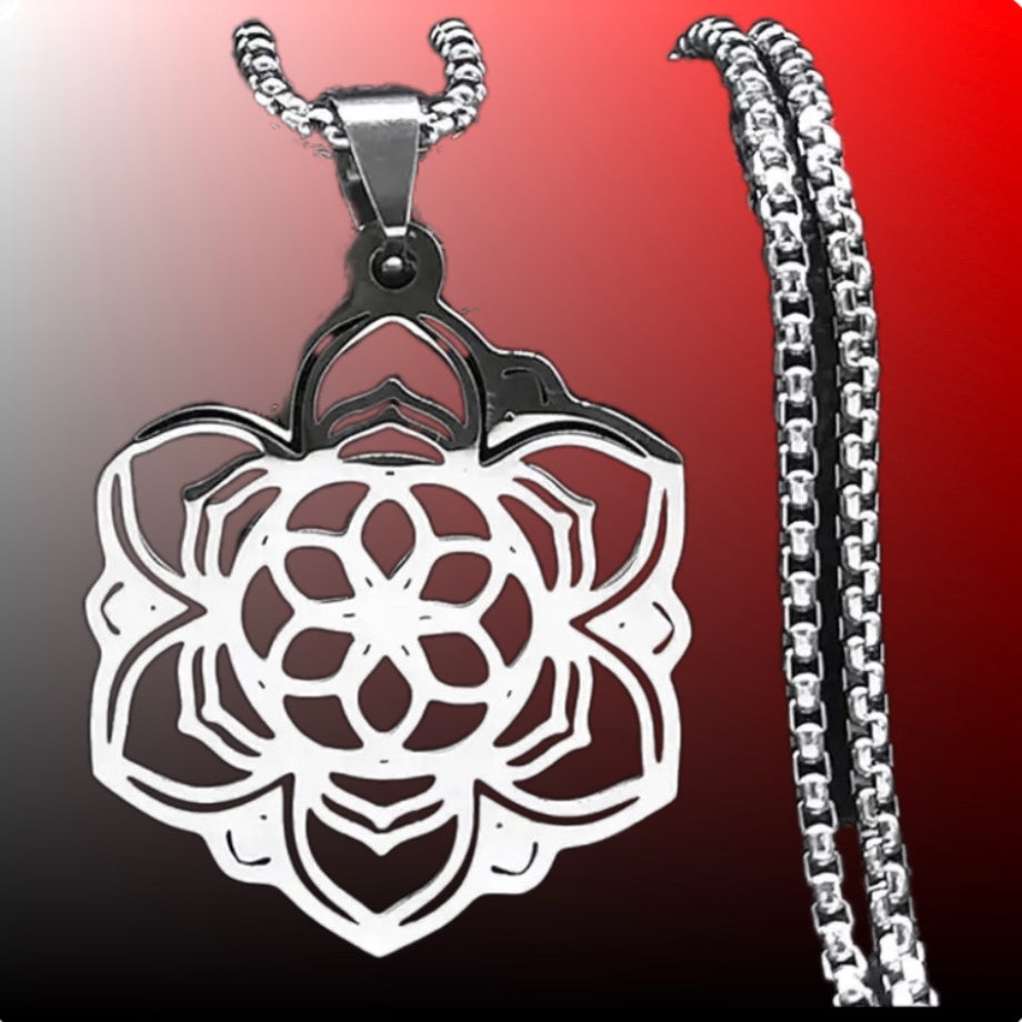 MANDALA~ Collana in acciaio inossidabile con ciondolo raffigurante il Mandhala.