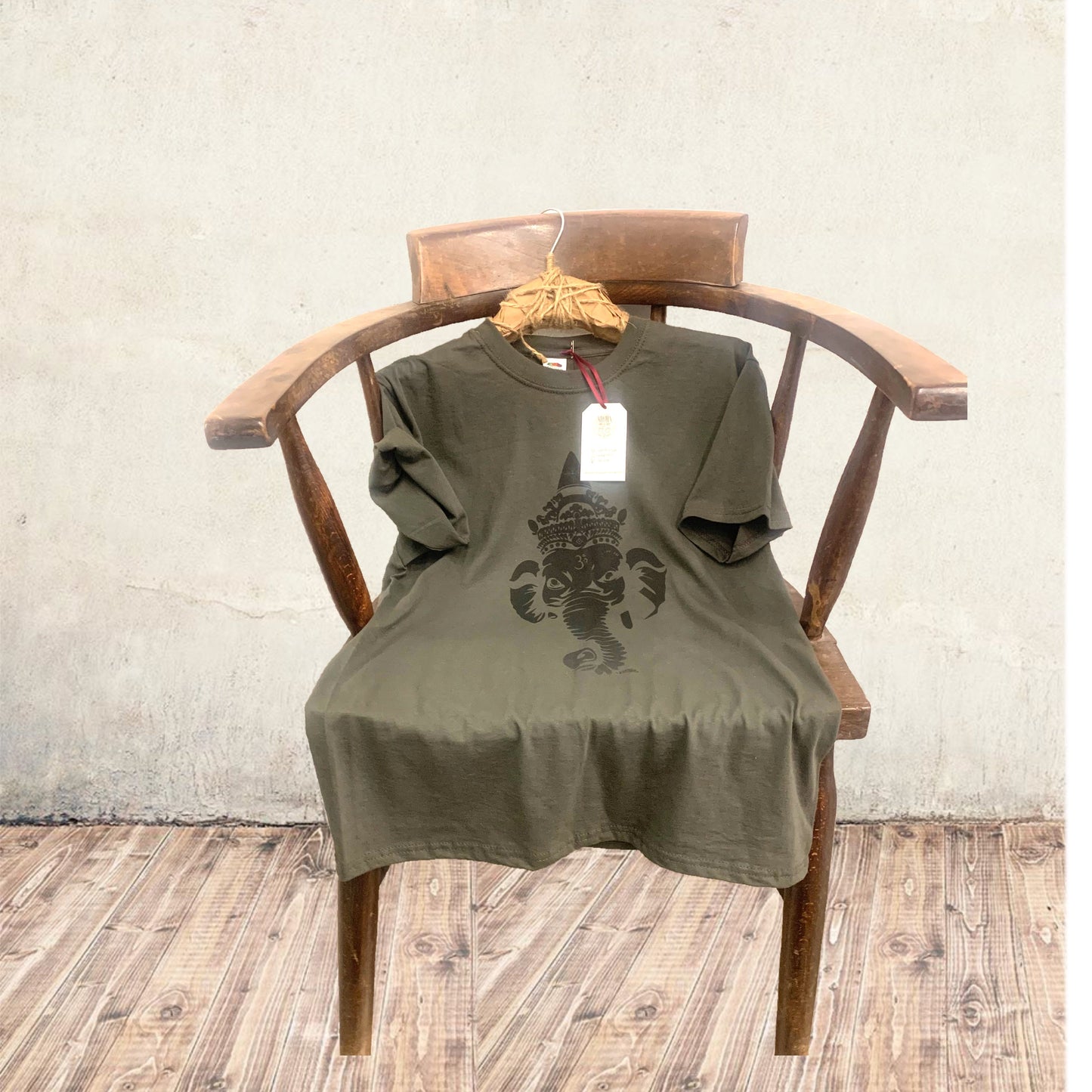 LOTUS MANTRA T-Shirt ~ 100% cotone con stampe