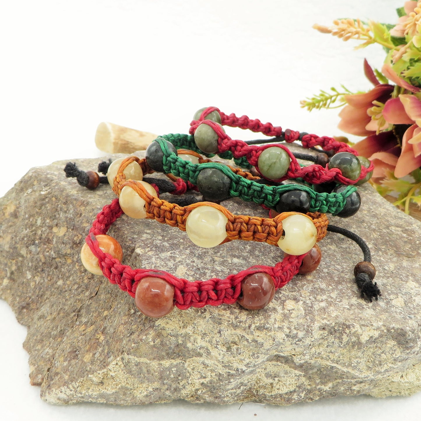 THAI JADE  STRING ~ Bracciale Giada multicolor 12mm tradizionale originale  realizzato in Thailandia da piccoli artigiani, realizzato con pietre naturali