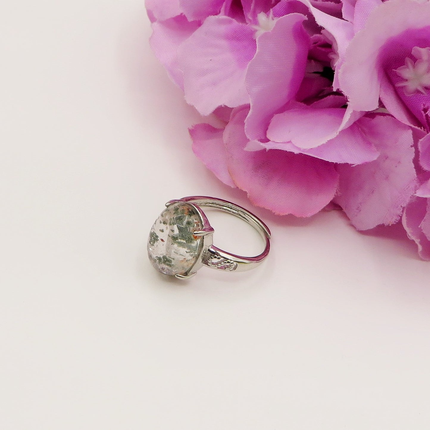 SANDAR ~ Anello regolabile in Quarzo Fantasma Phantom Quartz