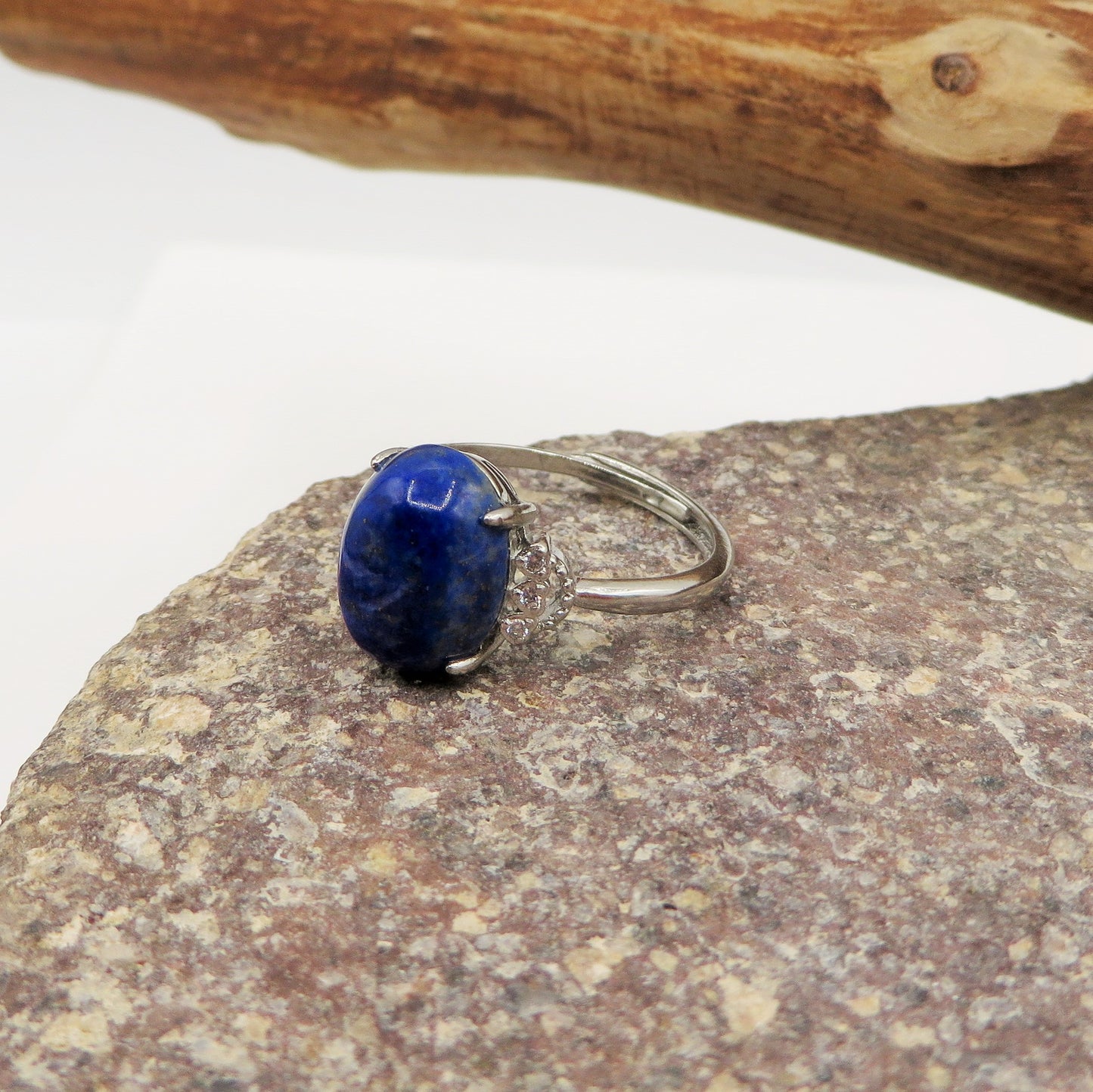 SUNILA ~ Anello regolabile in Lapislazzuli naturale