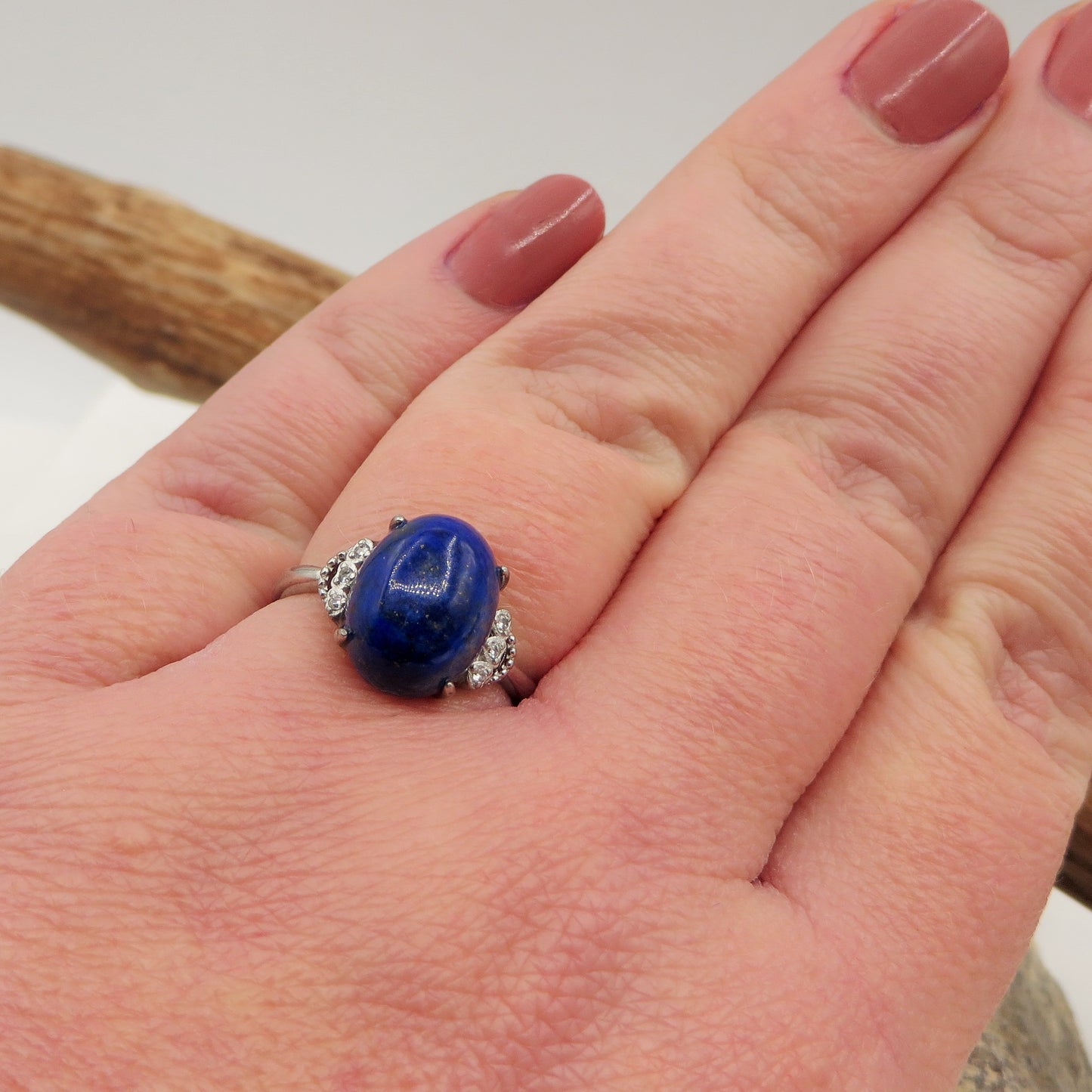 SUNILA ~ Anello regolabile in Lapislazzuli naturale