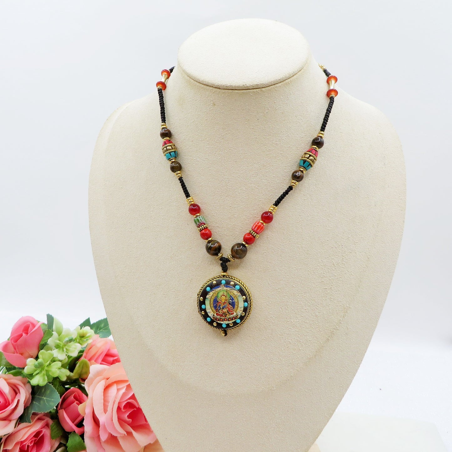 PADMA ~ COLLANA TIBETANA IN PIETRE DURE NATURALI con ciondolo MANDALA E Guru RINPOCHE