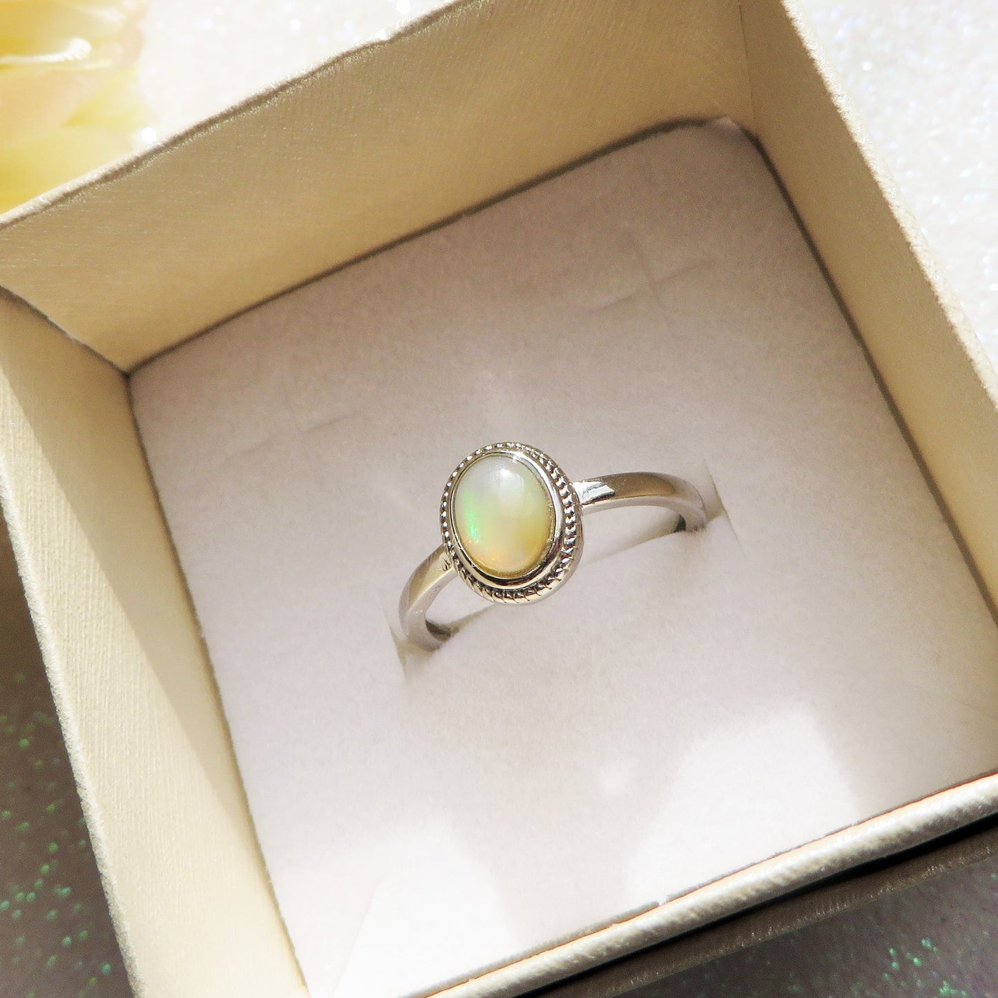 VRIKA ~ Anello regolabile in Opale di fuoco - Fire Opal naturale