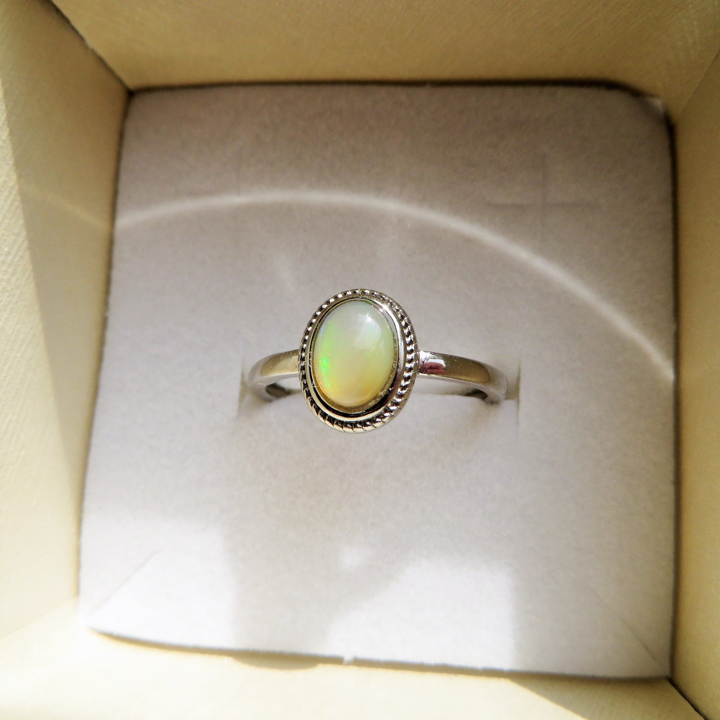 VRIKA ~ Anello regolabile in Opale di fuoco - Fire Opal naturale